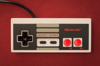 robot ve yapımcıları Show'da vintage denetleyicisi Nintendo