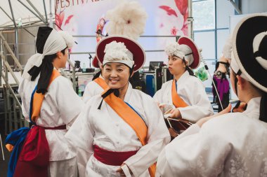 geleneksel Kore dansçılar şark Festivali Milano, İtalya