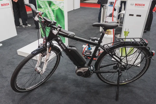 Bicicleta elétrica em exposição na Solarexpo 2014 em Milão, Itália — Fotografia de Stock