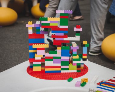 detay inşaat lego Köyü Milano, İtalya
