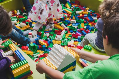 Milano, İtalya lego tuğla ile çocuk oyun