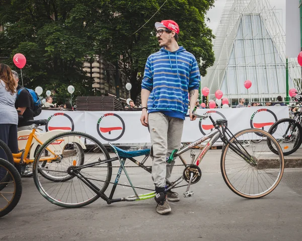 Personer som deltar i cyclopride 2014 — Stockfoto