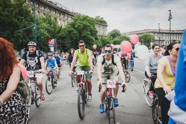 Mensen deel te nemen aan cyclopride 2014 — Stockfoto