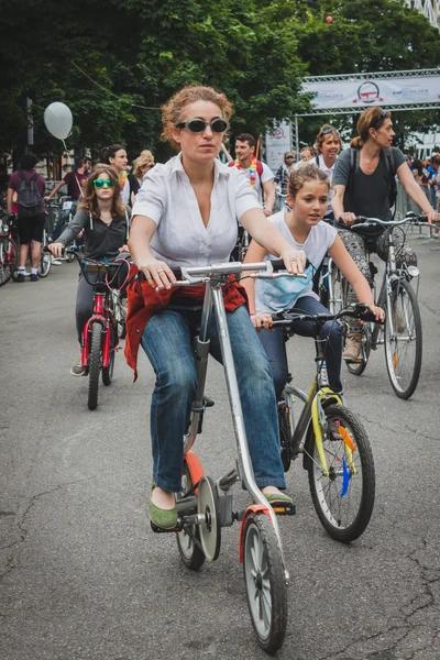 Personer som deltar i cyclopride 2014 — Stockfoto