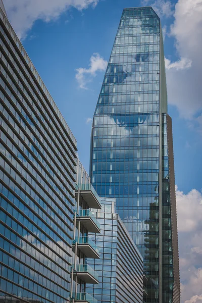 Neuer hochhaus an der porta nuova in milan, italien — Stockfoto