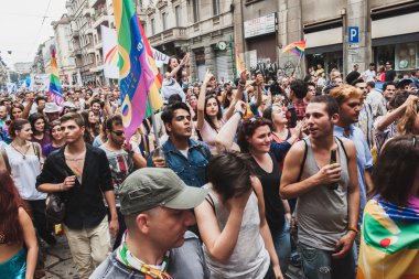insanlar çekici bölüm içinde milano gurur 2014, İtalya