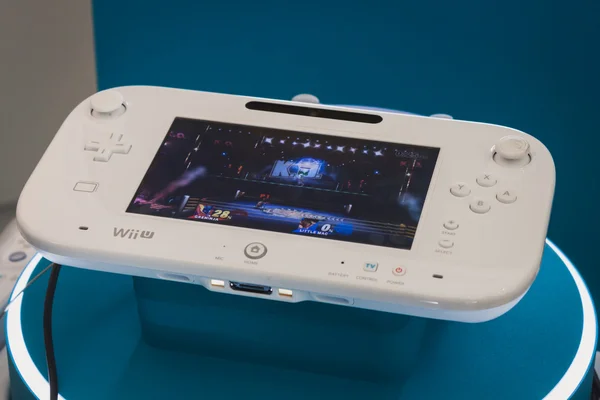 Primo piano del dispositivo gamepad bianco Nintendo Wii U — Foto Stock