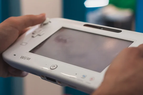 Primo piano del dispositivo gamepad bianco Nintendo Wii U — Foto Stock