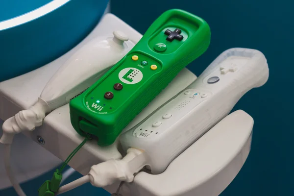 Primo piano dei controller Wii Nintendo — Foto Stock