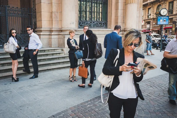 Business people take part in a flash mob in Milan, Italy — Stock Photo, Image