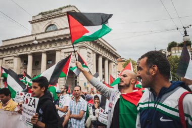 Gazze Şeridi milan, İtalya bombalama karşı protesto insanlar