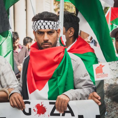 Gazze Şeridi milan, İtalya bombalama karşı protesto insanlar