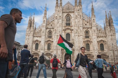 Gazze Şeridi milan, İtalya bombalama karşı protesto insanlar