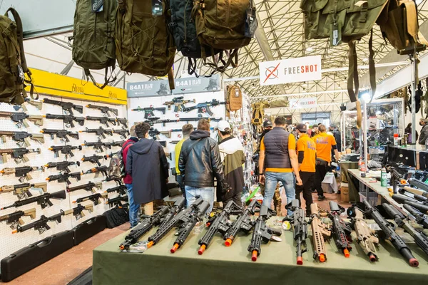 Milan Italie Octobre Les Gens Visitent Militalia Exposition Dédiée Aux — Photo