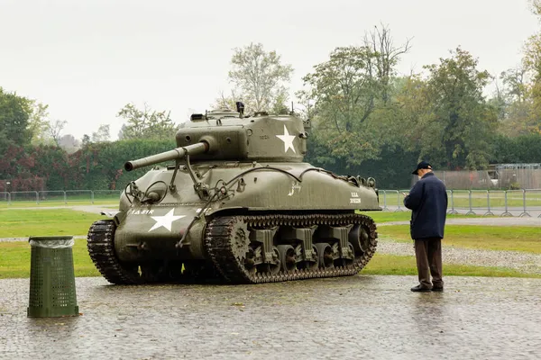 Milan Włochy Październik Czołg Amekański Wojny Światowej Widziany Jest Militalii Zdjęcie Stockowe