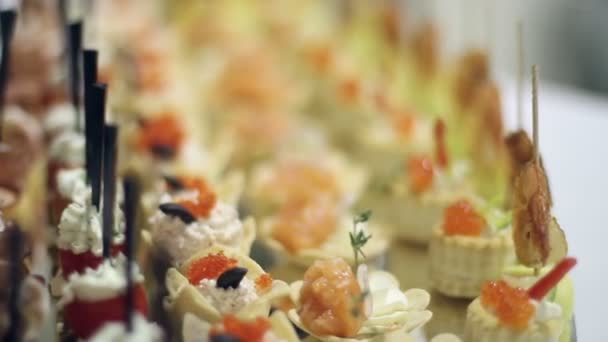 Magnifique clip de service banquet en couleurs blanches — Video