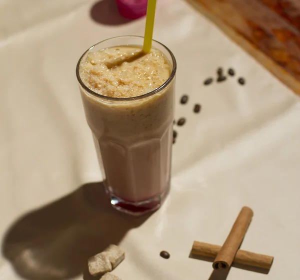 Image of cold coffee drink on table — Stock Photo, Image