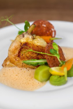 görüntü ile sebze yemek restoranında lezzetli tavuk