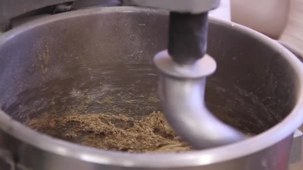 Close footage of dough machine in action — Stock Video