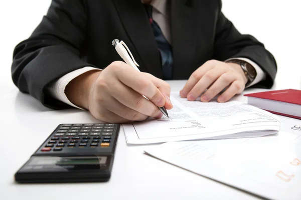 Man signing a contract — Stock Photo, Image