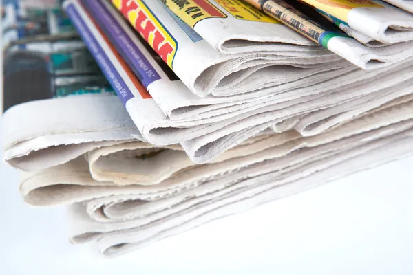 Gazeteler yakın çekim yığını — Stok fotoğraf