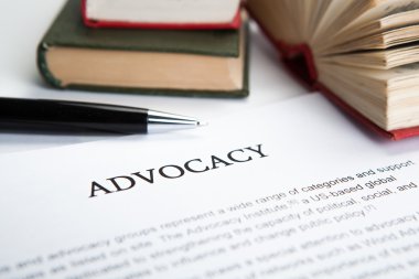 belge ile başlık-in savunuculuk