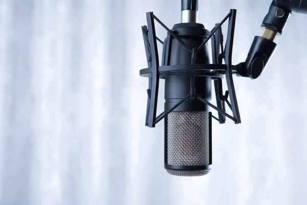 Studio Black Condenser Microphone Gray Curtains Close — Stock Photo, Image