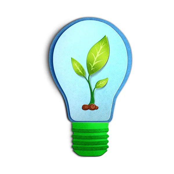 Concetto ambientale illustrazione tagliata carta. lampadina con pianta giovane — Foto Stock