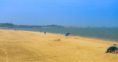 Breskens sahilinin yaz sezonundaki güzel manzarası, Breskens, Hollanda, 20 Temmuz 2020