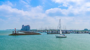 Breskens Limanı 'nın manzarası. 20 Temmuz 2020, Breskens, Zeeland, Hollanda.