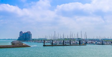 Breskens, Zeeland, Hollanda 'nın güzel liman manzarası, 20 Temmuz 2020