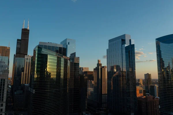 Drone Aerial View Downtown Chicago Beautiful Summer Sunset — Foto de Stock