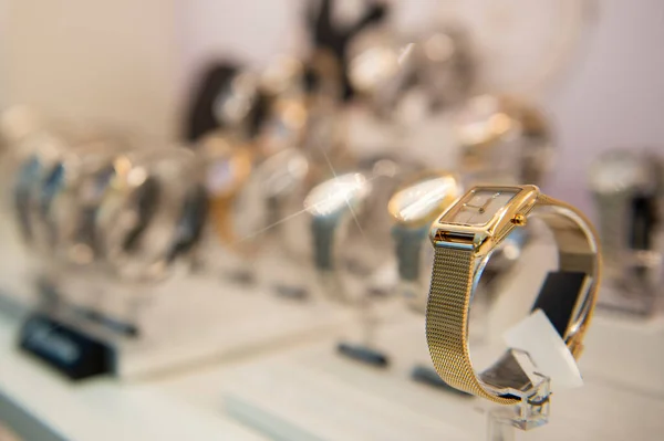 Reloj Oro Lujo Para Mujer Tienda — Foto de Stock