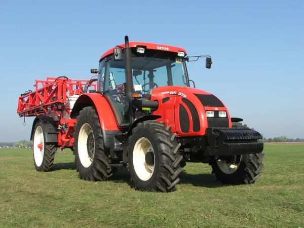 Red tractor — Stock Photo, Image