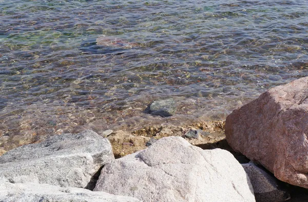海水と岩は — ストック写真