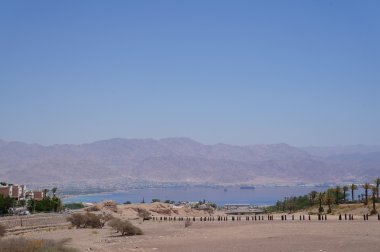 eilat Körfezi ve Akabe görüntüleyin