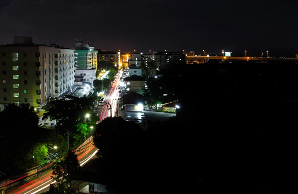Estrada noite cidade — Fotografia de Stock