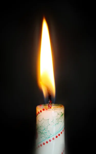 Kerzenlicht auf schwarzem Hintergrund — Stockfoto