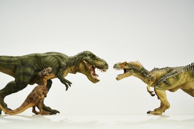 Aksiyon figür dinozor