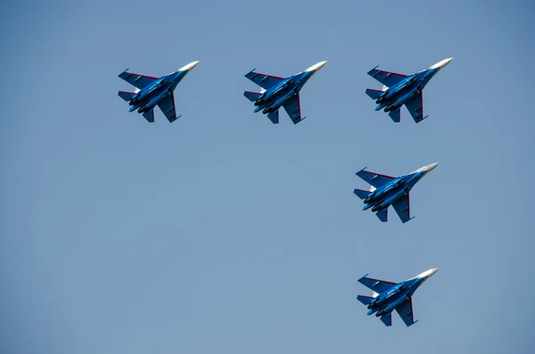 askeri uçaklar su 27