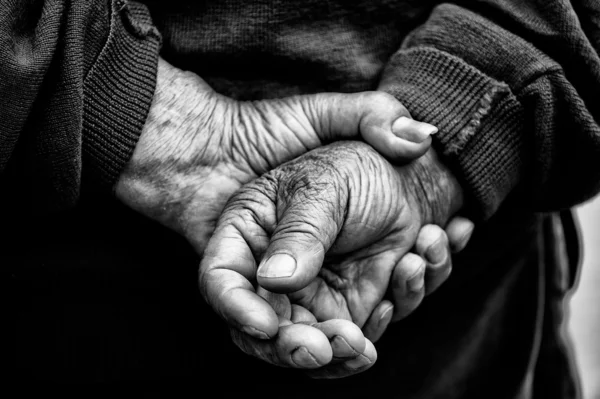 Farmer's Hands of old man who had worket hardly in his life — Stock Photo, Image