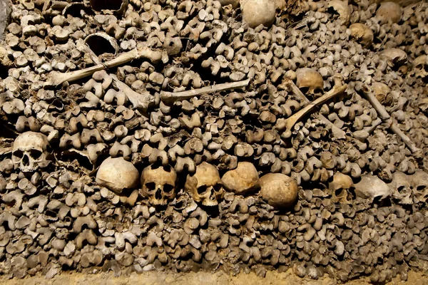 Paris catacombs kafatasları ve kemikleri — Stok fotoğraf