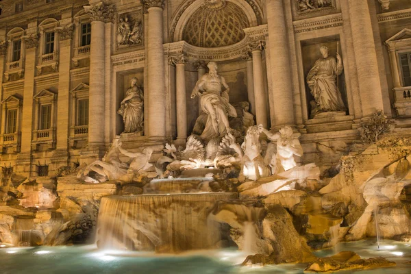 Rome a night view of Fontana di Trevi fountain — Stock Photo, Image