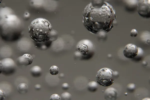 Boules de cristal bulles suspendues dans l'air — Photo