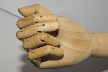 ahşap el tutarak Euro para birimi