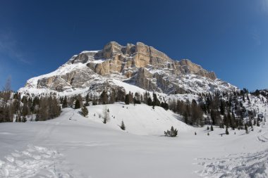 Dolomites büyük panorama görünümünde kış kar Zamanı