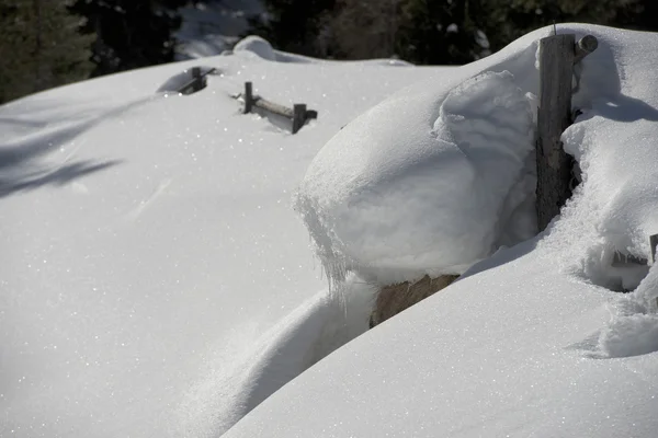 Dolomieten sneeuw panorama in de winter — Stockfoto