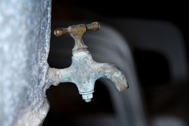 şarap ve üzüm hasat için kullanılan vintage çinko musluk musluk