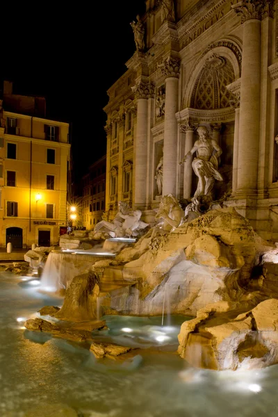 Rome Fountain di trevi night view — Stock Photo, Image