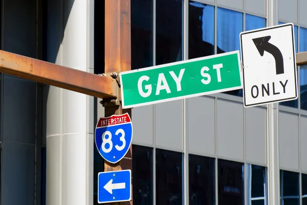 ゲイの通りの唯一のサイン — ストック写真